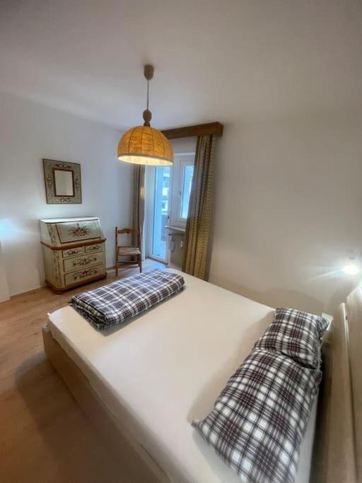 Appartamento A Dobbiaco Nel Cuore Delle Dolomiti 外观 照片